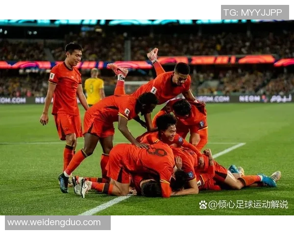 足球星光闪耀精彩瞬间集锦,感受世界顶级球员的无与伦比技艺 足球星光闪耀精彩瞬间集锦,感受世界顶级球员的无与伦比技艺